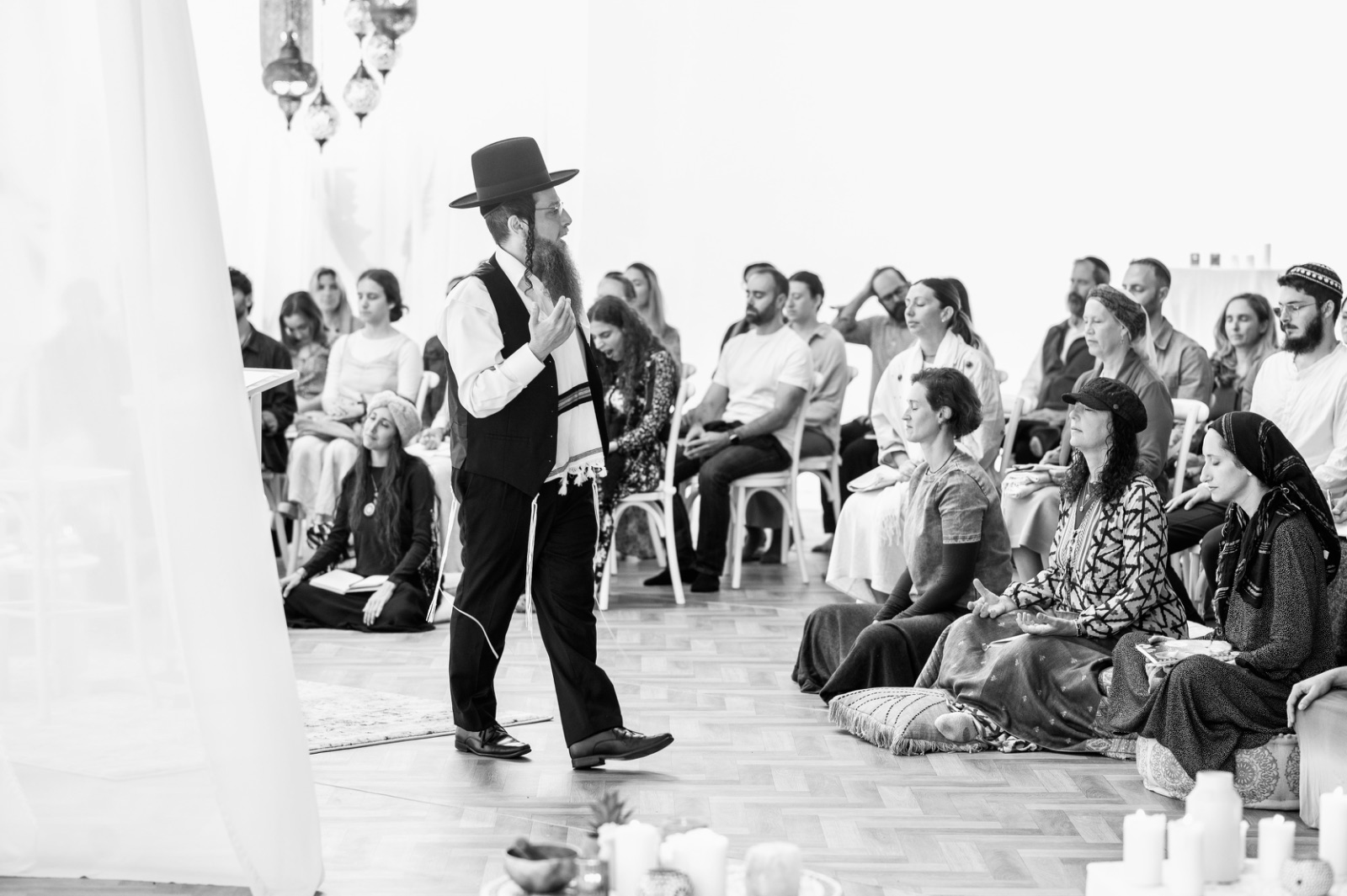 An intimate circle